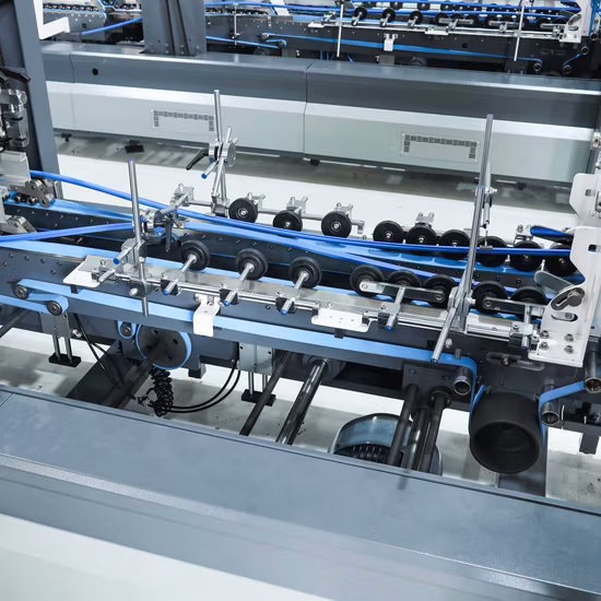 Máquina coladora automática de pasta de caixa de papelão com pré